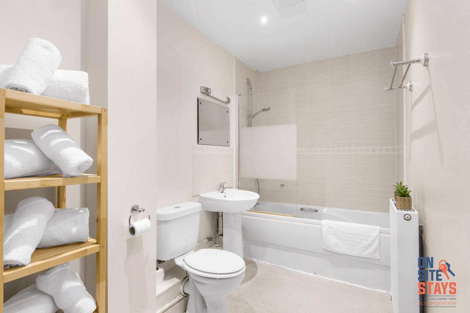 Onsitestays - Cosy 2-Bedroom Apartment With Free Parking, Wi-Fi & London Links Northfleet Ngoại thất bức ảnh